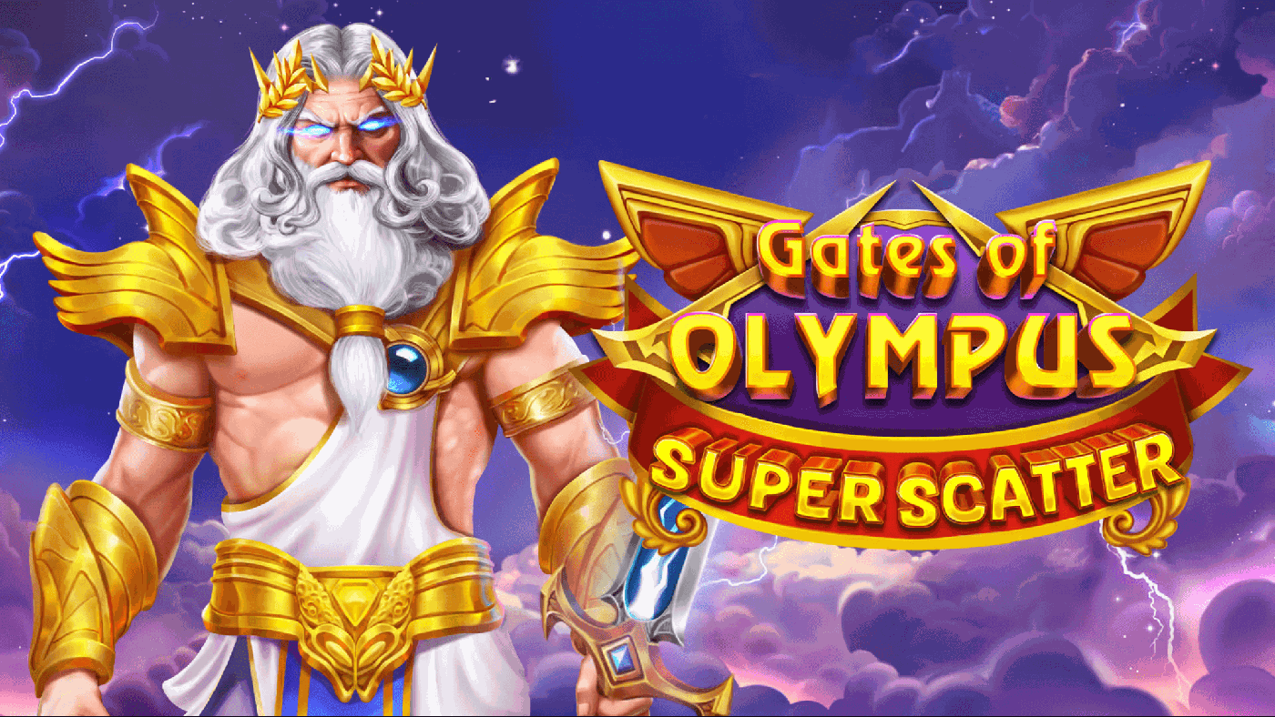 Zeus zwischen bunten Wolken und Kristall-Symbolen ueber dem Olymp, dahinter das 6x5-Walzenfeld von Gates of Olympus Super Scatter mit gruenem Globus, violetter Feder und Scatter-Symbol